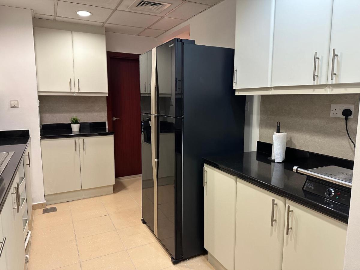 דובאי Moonlight Hostel Jbr - 2Min Walk To Jbr Beach - Gym - 2Min Metro Station - Poll מראה חיצוני תמונה