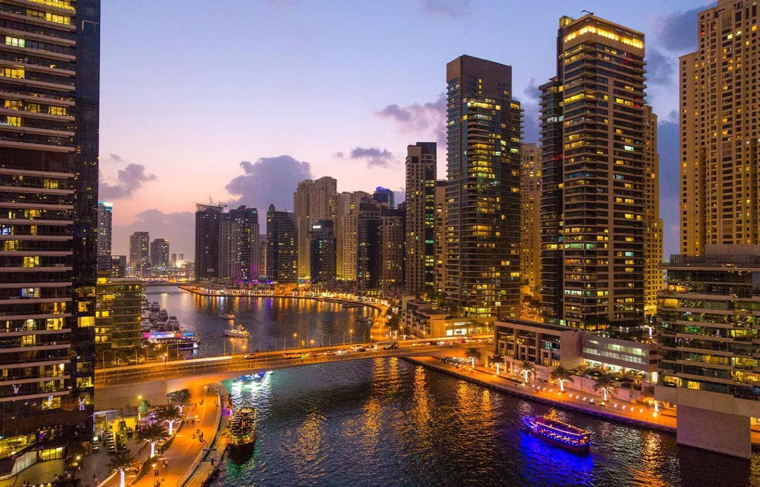 דובאי Moonlight Hostel Jbr - 2Min Walk To Jbr Beach - Gym - 2Min Metro Station - Poll מראה חיצוני תמונה